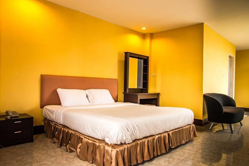 FnB Hotel Central Pattaya Esterno foto