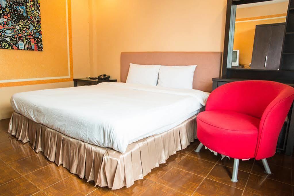 FnB Hotel Central Pattaya Esterno foto
