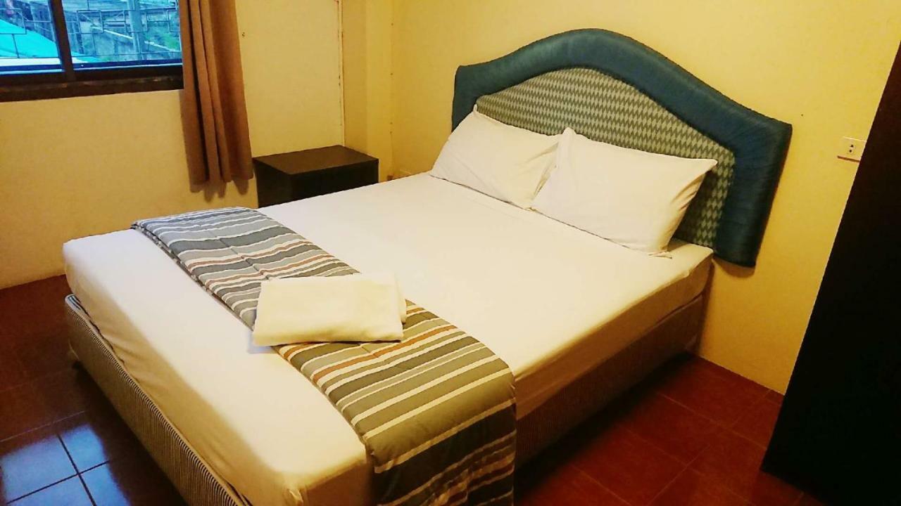 FnB Hotel Central Pattaya Esterno foto