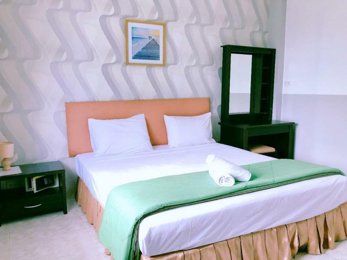 FnB Hotel Central Pattaya Esterno foto